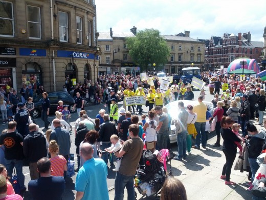 Bury Lions Carnival Parade in Pictures