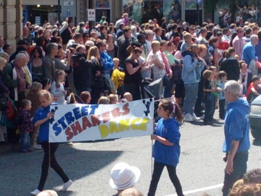 Bury Lions Carnival Parade in Pictures