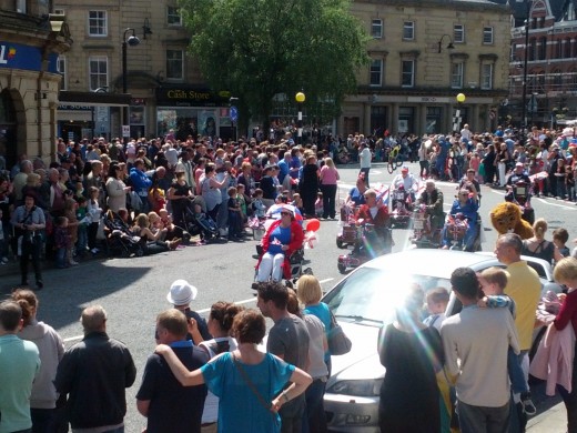 Bury Lions Carnival Parade in Pictures