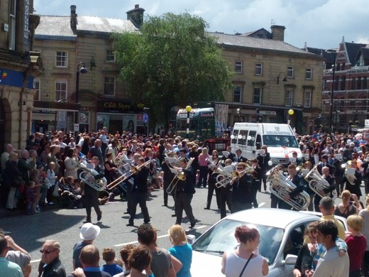 Bury Lions Carnival Parade in Pictures